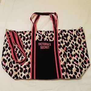 Great Gift! Victoria's Secret Bag NWT
